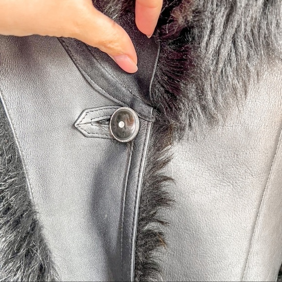 Women winter coat with fur - Picture 5 of 10